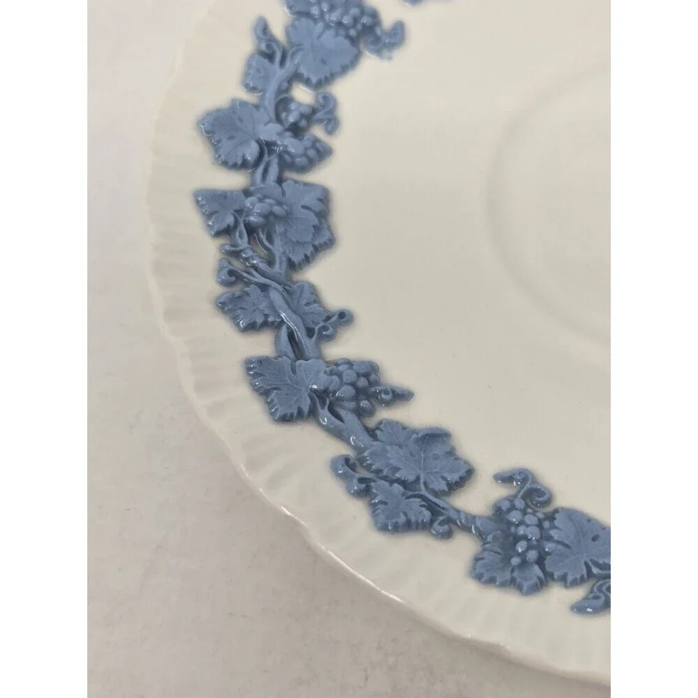 VINTAGE WEDGWOOD EMBOSSED QUEEN'S WARE WHITE & BLUE TEA CUP & SAUCER SET KITCHEN
